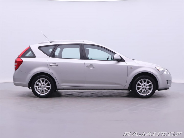 Kia Ceed 1,6 i 89kW CZ Klimatizace 2009