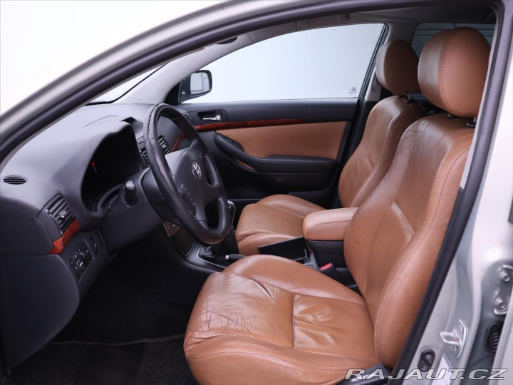 Toyota Avensis 2,0 D4-D Executive STK 02 2004