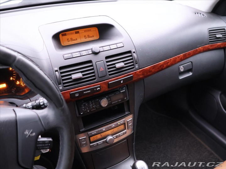 Toyota Avensis 2,0 D4-D Executive STK 02 2004