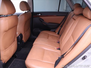 Toyota Avensis 2,0 D4-D Executive STK 02 2004