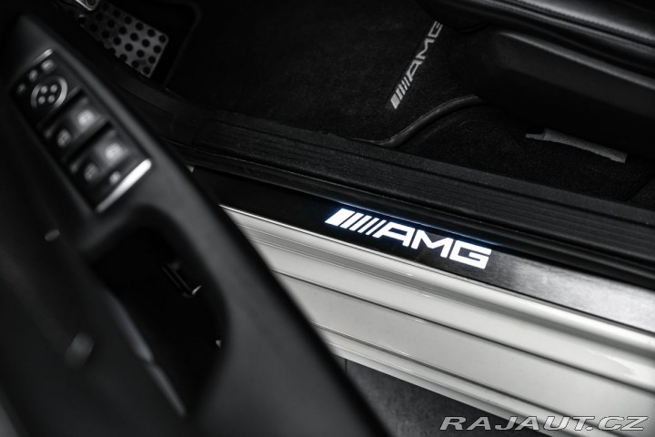 Mercedes-Benz CLS Designo Carbon H&K 2012