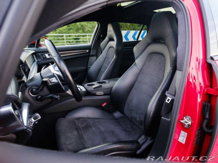 Porsche Panamera GTS ST Záruka 6/26 Burmes 2019