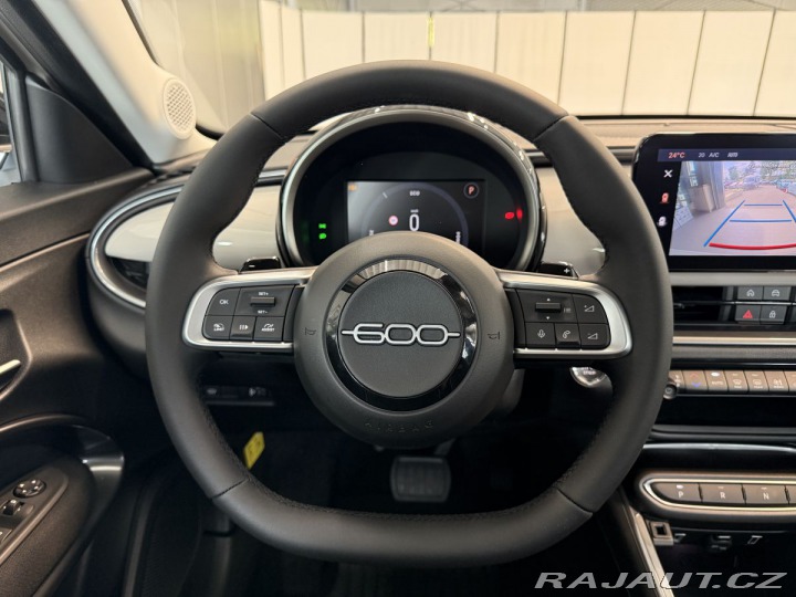 Fiat 600 1.2 Turbo Hybrid 110k MHE 2025