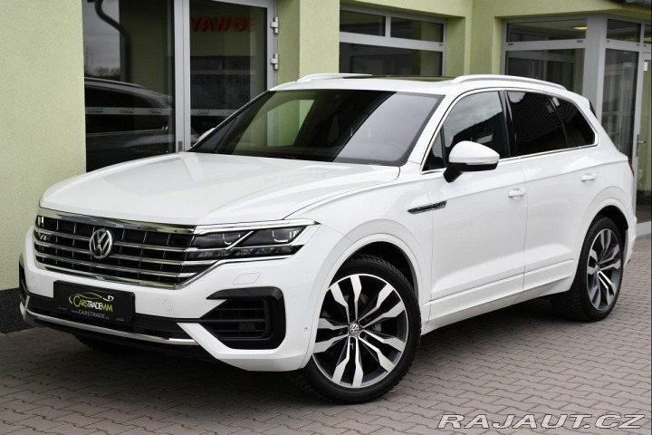 Volkswagen Touareg 3.0TDi R-LINE PANO TAŽNÉ 2020