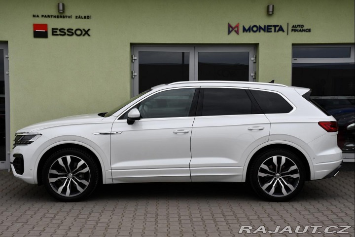 Volkswagen Touareg 3.0TDi R-LINE PANO TAŽNÉ 2020