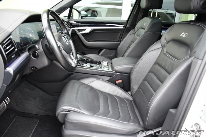 Volkswagen Touareg 3.0TDi R-LINE PANO REZERV 2020