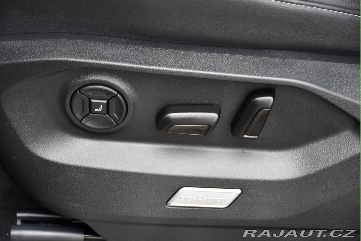 Volkswagen Touareg 3.0TDi R-LINE PANO TAŽNÉ 2020