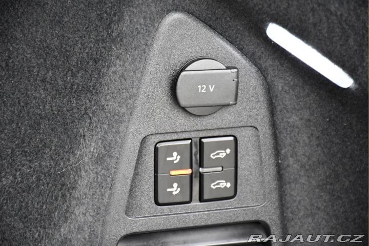 Volkswagen Touareg 3.0TDi R-LINE PANO REZERV 2020