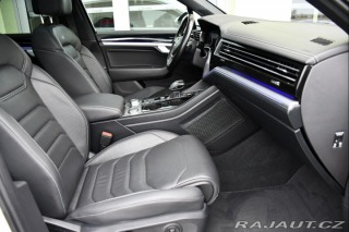 Volkswagen Touareg 3.0TDi R-LINE PANO TAŽNÉ 2020
