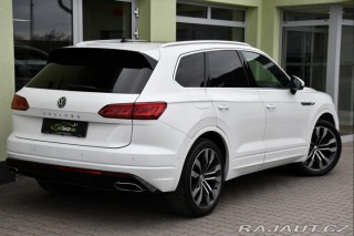 Volkswagen Touareg 3.0TDi R-LINE PANO TAŽNÉ 2020