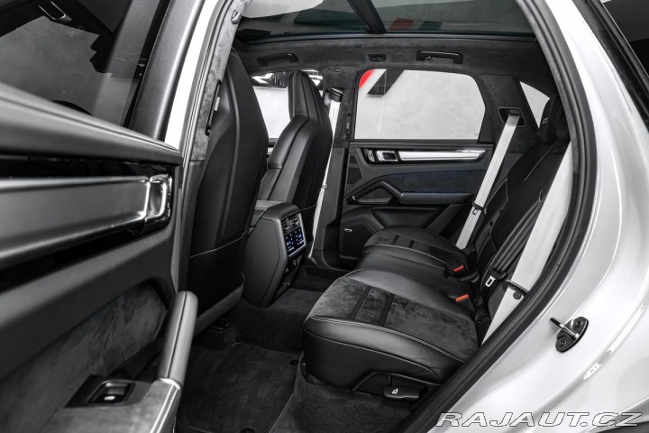Porsche Cayenne 4.0 GTS Sport Chrono PDLS 2023