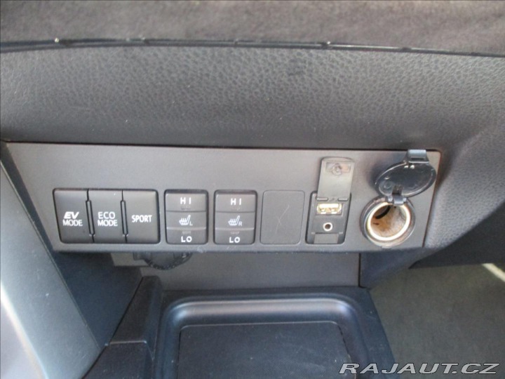 Toyota RAV4 2,5 Hybrid 145 kW Executi 2016
