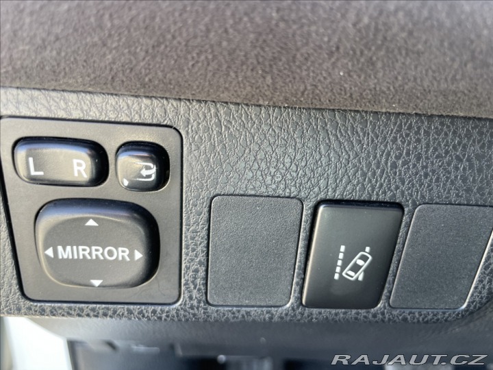 Toyota RAV4 2,5 Hybrid 145 kW e-CVT E 2016