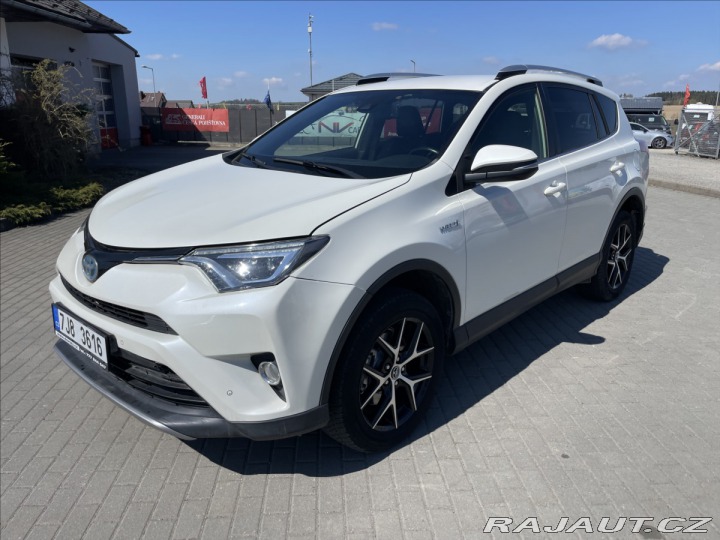 Toyota RAV4 2,5 Hybrid 145 kW e-CVT E 2016