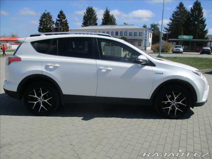 Toyota RAV4 2,5 Hybrid 145 kW Executi 2016