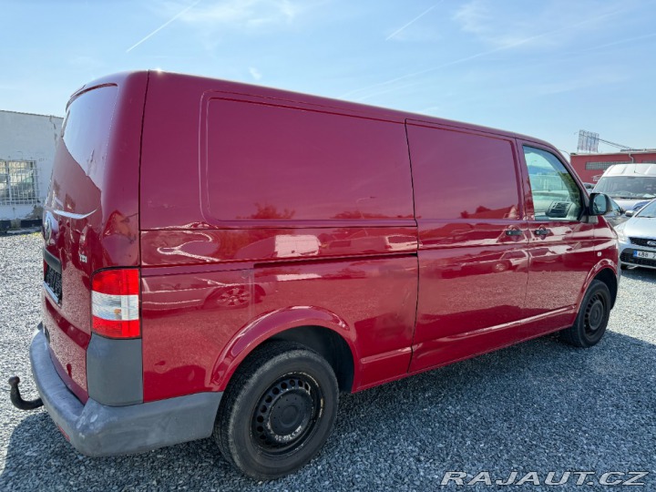 Volkswagen Transporter T5 L2 2.0 TDi 103kW 2010