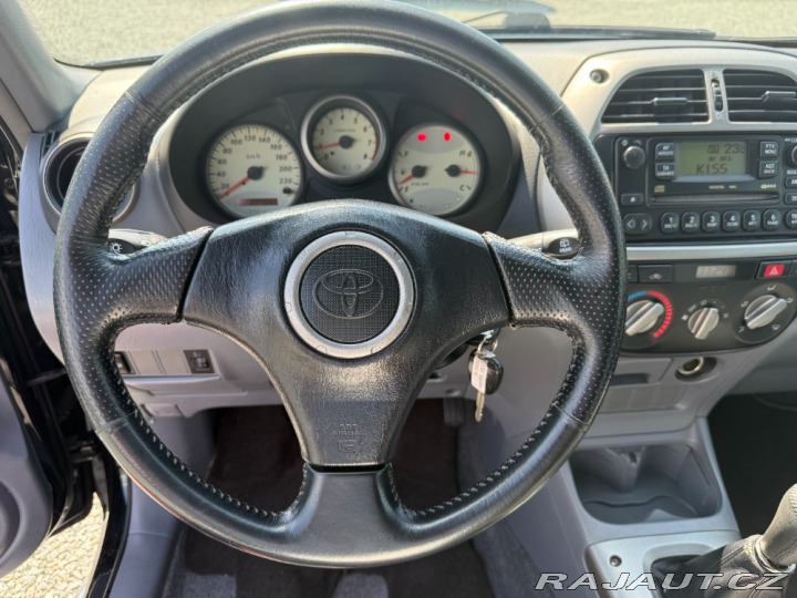 Toyota RAV4 2.0 VVT-i Speciál 4x4 3D 2002
