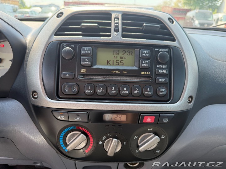 Toyota RAV4 2.0 VVT-i Speciál 4x4 3D 2002