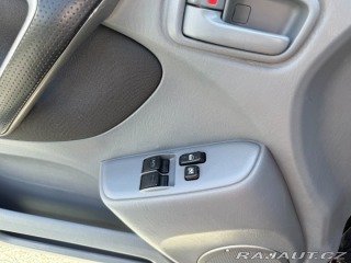 Toyota RAV4 2.0 VVT-i Speciál 4x4 3D 2002