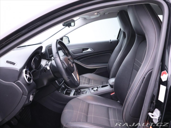 Mercedes-Benz GLA 2,1 GLA 200 d Urban 2014