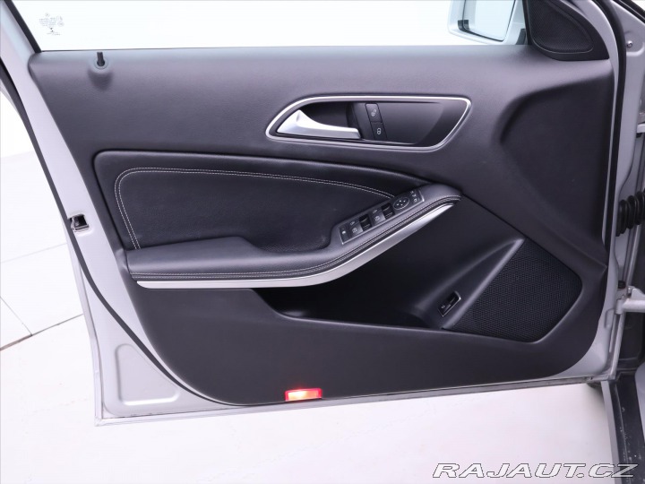 Mercedes-Benz GLA 2,1 220d 4Matic Aut. CZ L 2016