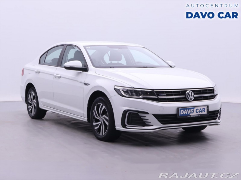 Volkswagen Bora E-Bora 100kW Automat