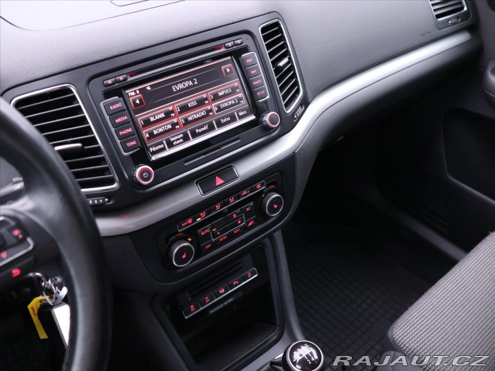 Volkswagen Sharan 2,0 TDI 125kW Xenon 7-Mís 2011