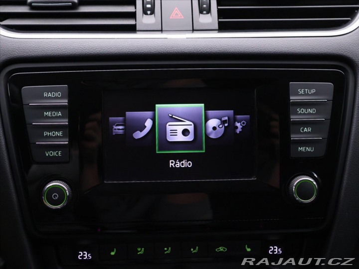 Škoda Octavia 1,6 TDI DSG Elegance 2014