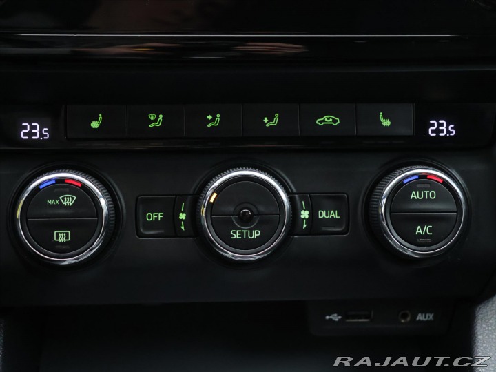 Škoda Octavia 1,6 TDI DSG Elegance 2014