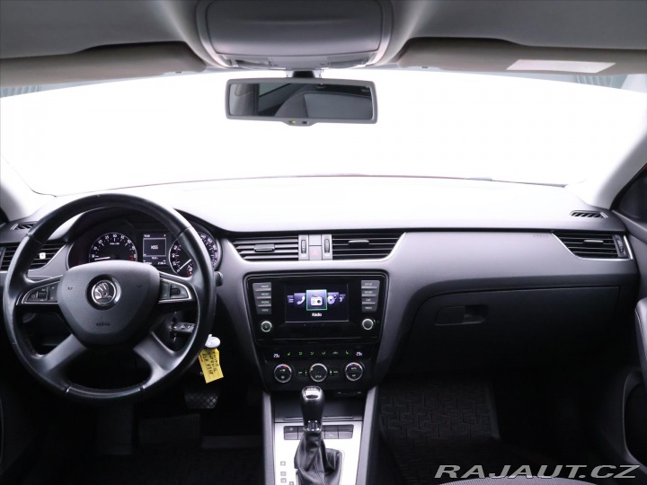 Škoda Octavia 1,6 TDI DSG Elegance 2014