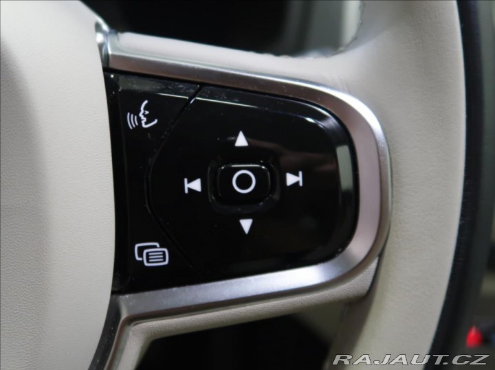 Volvo XC90 2,0 B5 AWD AUT Plus Dark 2023