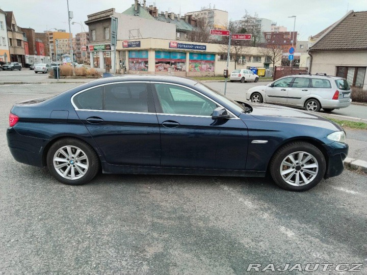 BMW 5 2,5 525D 2011