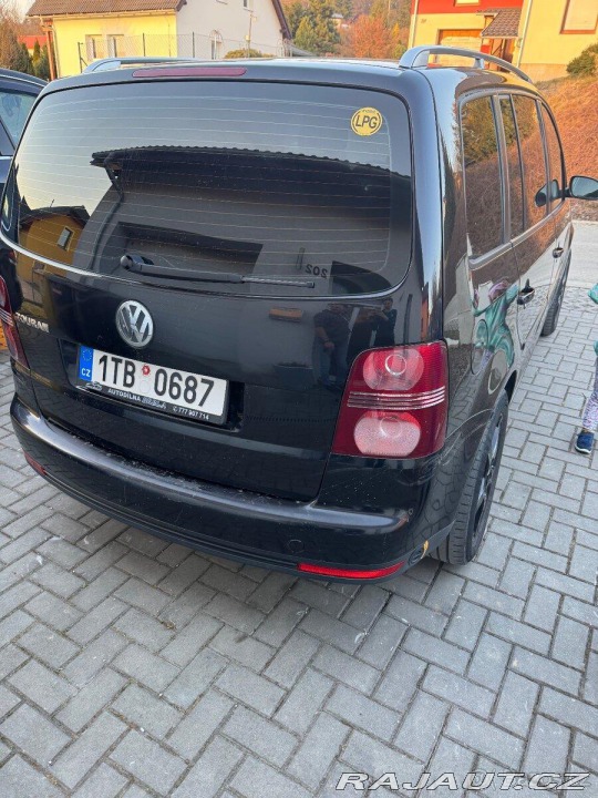 Volkswagen Touran 1,6 2006