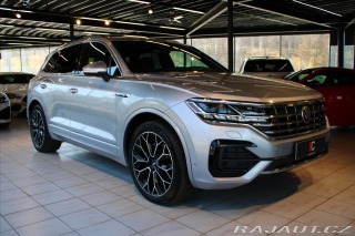Volkswagen Touareg 3.0 TDI 210kW R-Line Pano