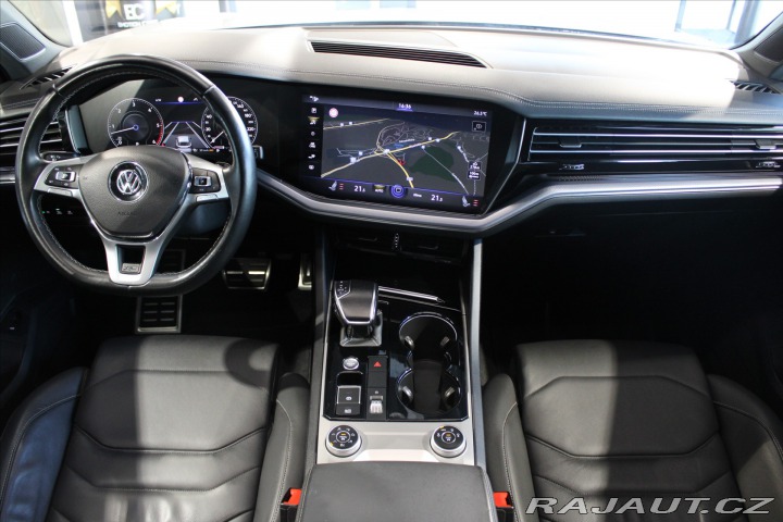 Volkswagen Touareg 3.0 TDI 210kW R-Line Pano 2018