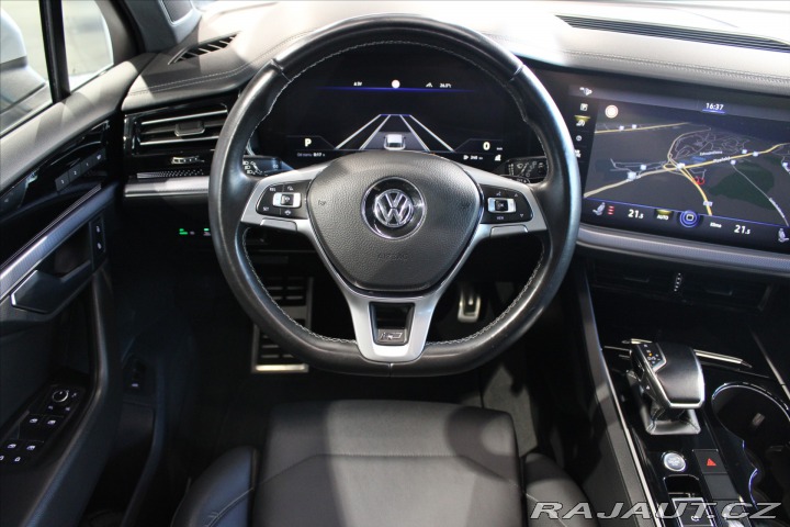 Volkswagen Touareg 3.0 TDI 210kW R-Line Pano 2018