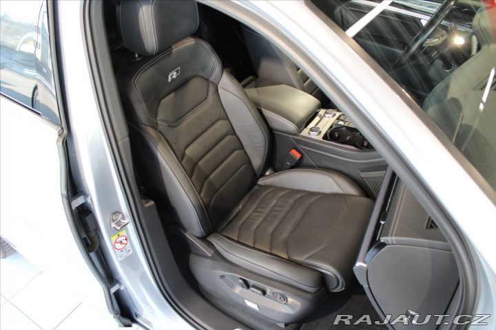 Volkswagen Touareg 3.0 TDI 210kW R-Line Pano 2018