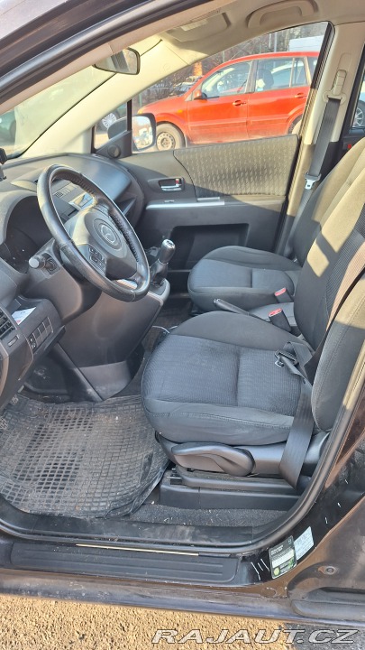 Mazda 5  2010