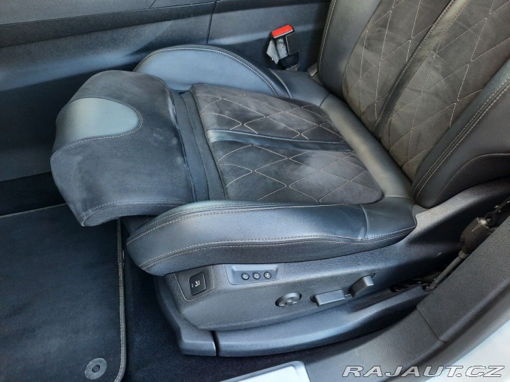 Peugeot 5008 GT 2.0 BHDi 180k EAT8 2019