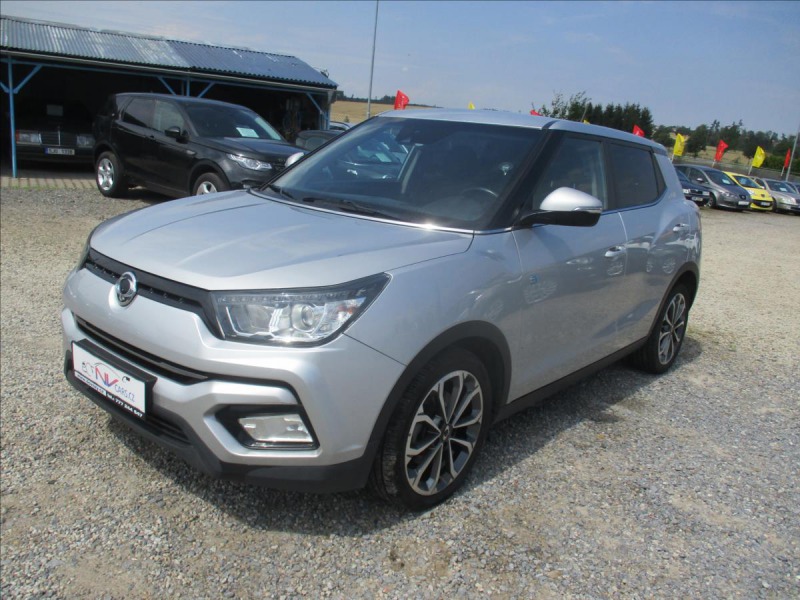 SsangYong Tivoli 1,6 e-XDi kamera ESP Klim