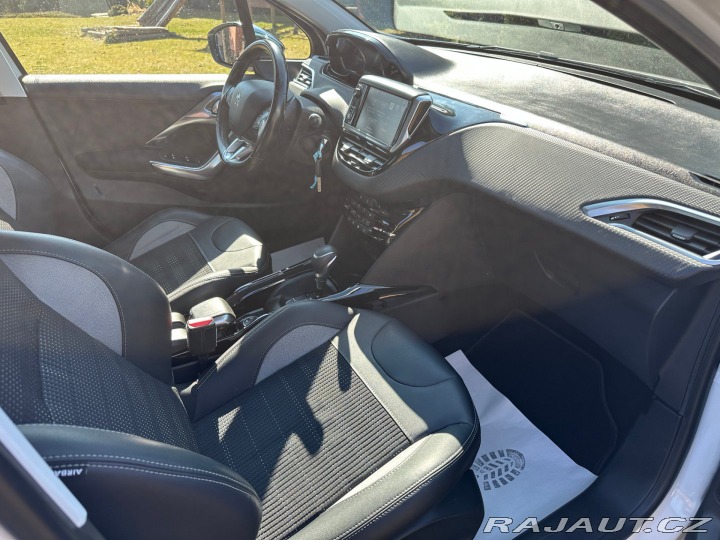 Peugeot 2008 1.2T 81kw AT Allure 2016
