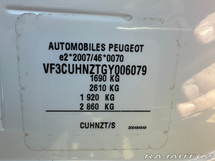 Peugeot 2008 1.2T 81kw AT Allure 2016