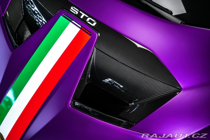 Lamborghini Huracán STO SEATS/CARBON/CAGE/CAP 2023