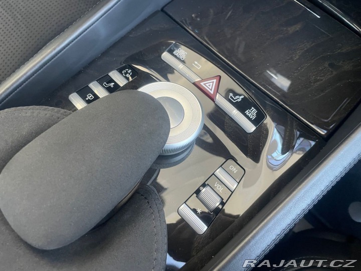 Mercedes-Benz CL AMG 5,5V8 Biturbo 1800