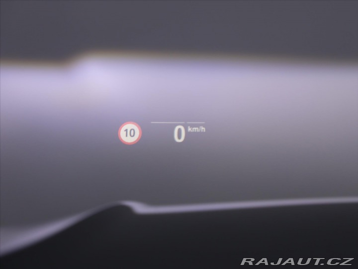 BMW 3 2,0 320d virtual HUD DPH 2019