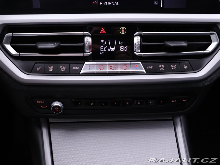 BMW 3 2,0 320d virtual HUD DPH 2019
