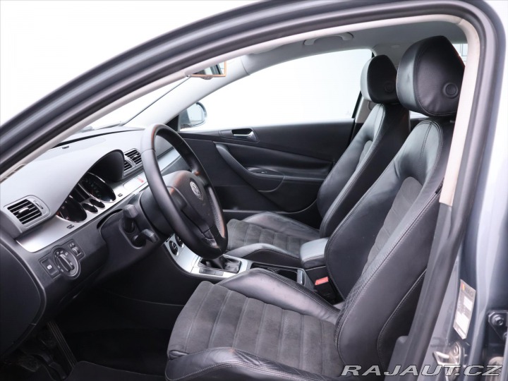 Volkswagen Passat 2,0 TDI 103kW Highline 1. 2007