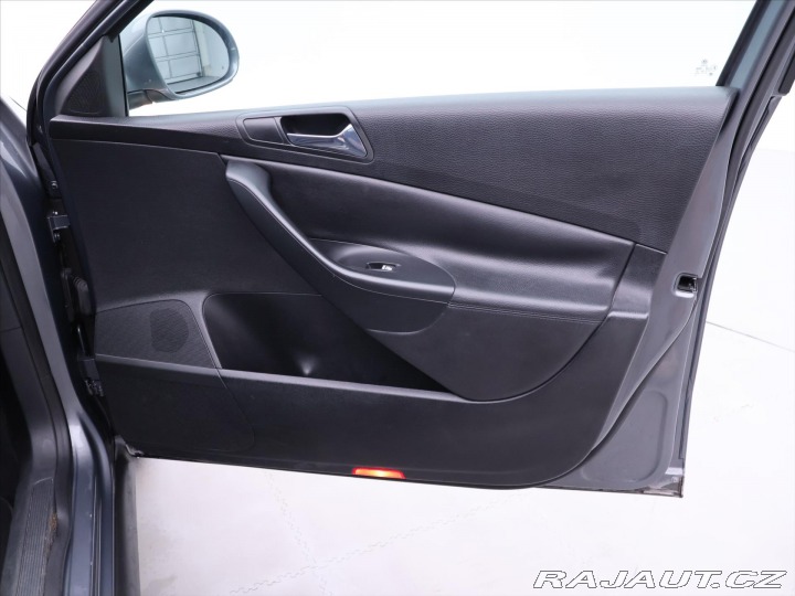 Volkswagen Passat 2,0 TDI 103kW Highline 1. 2007