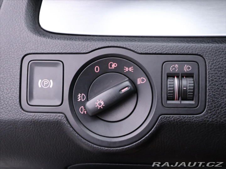 Volkswagen Passat 2,0 TDI 103kW Highline 1. 2007