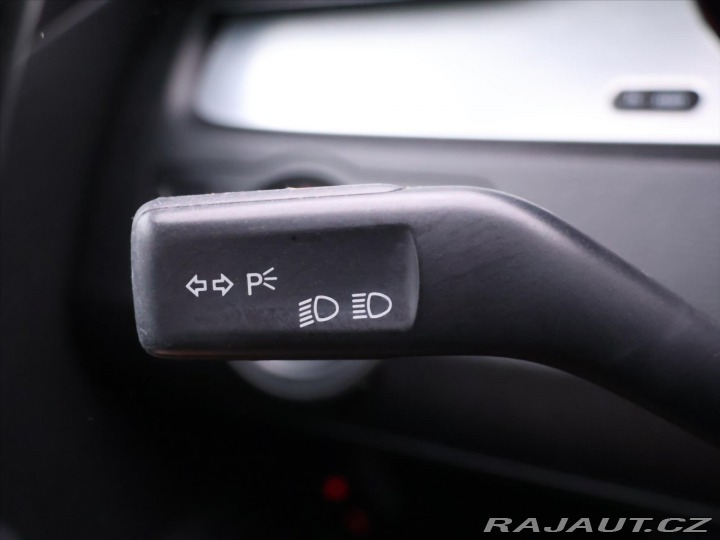 Volkswagen Passat 2,0 TDI 103kW Highline 1. 2007